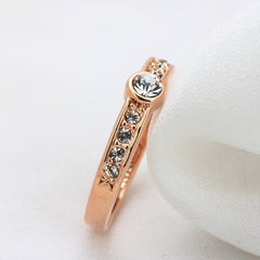 Simple Ring Inlaid Zircon Rose Gold Plated Ornament