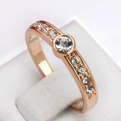 Simple Ring Inlaid Zircon Rose Gold Plated Ornament