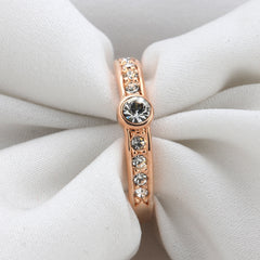 Simple Ring Inlaid Zircon Rose Gold Plated Ornament